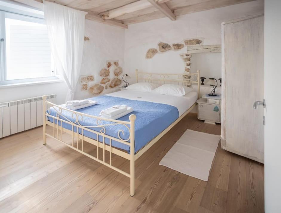 Photo of Bedroom in Banjol