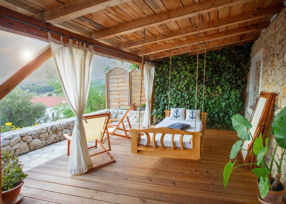 Photo of Patio Balcony in Banjol