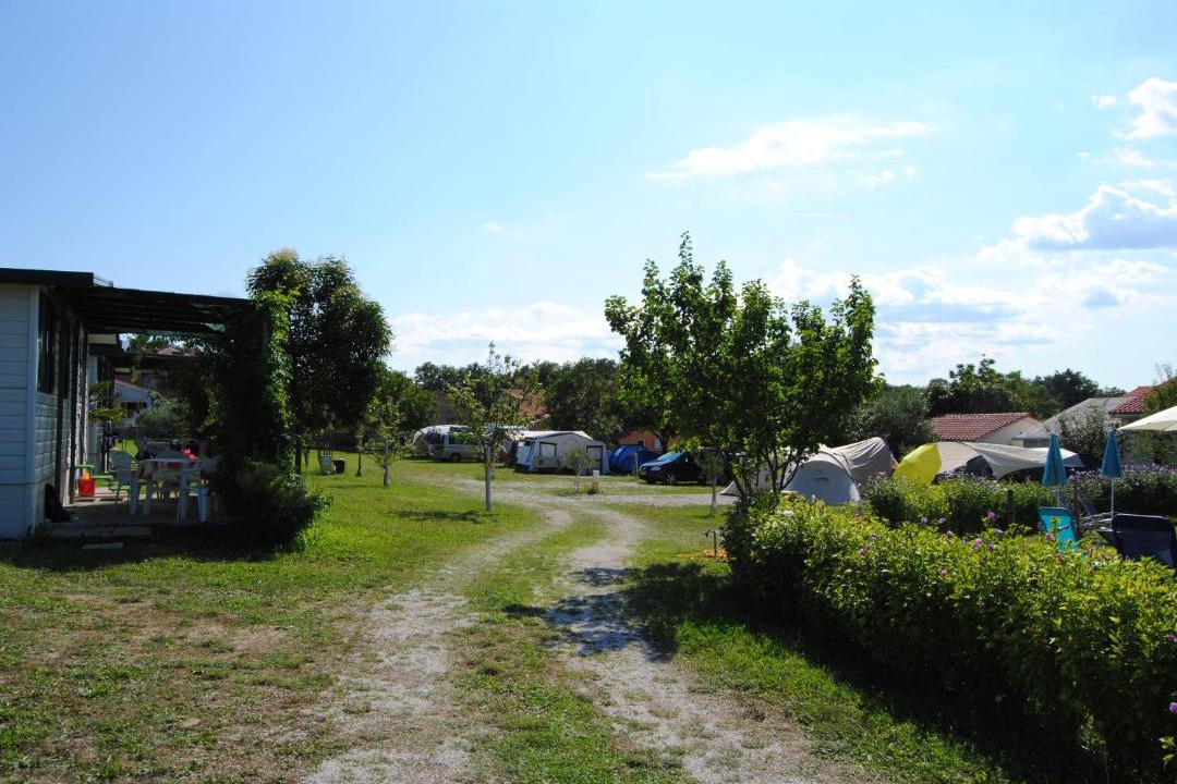 Photo of Others in Kapelica