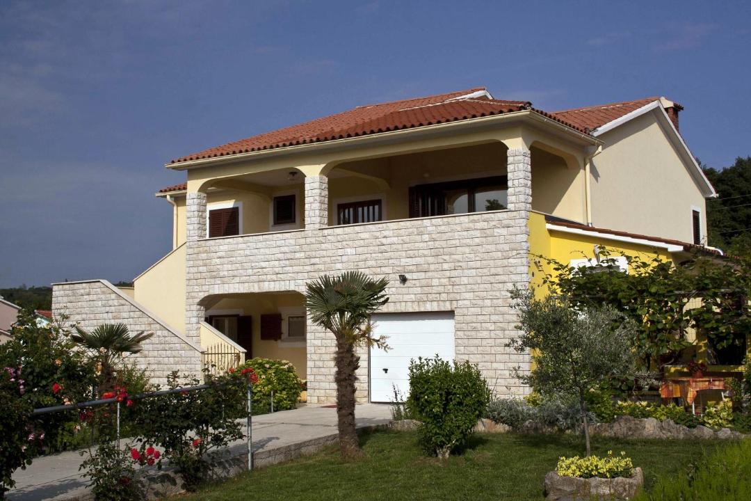 Photo of Others in Kapelica
