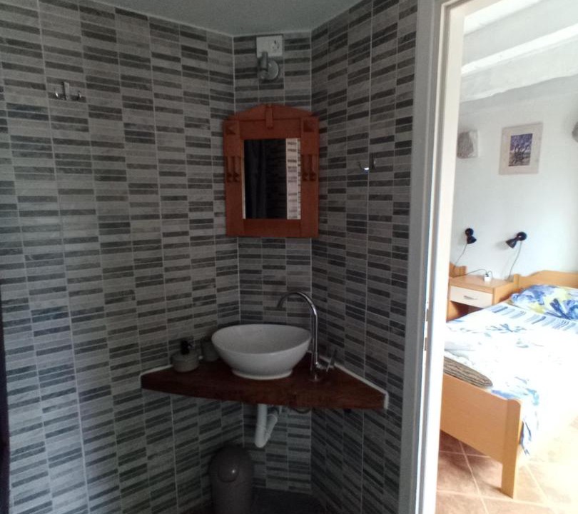 Photo of Bathroom in Grabri