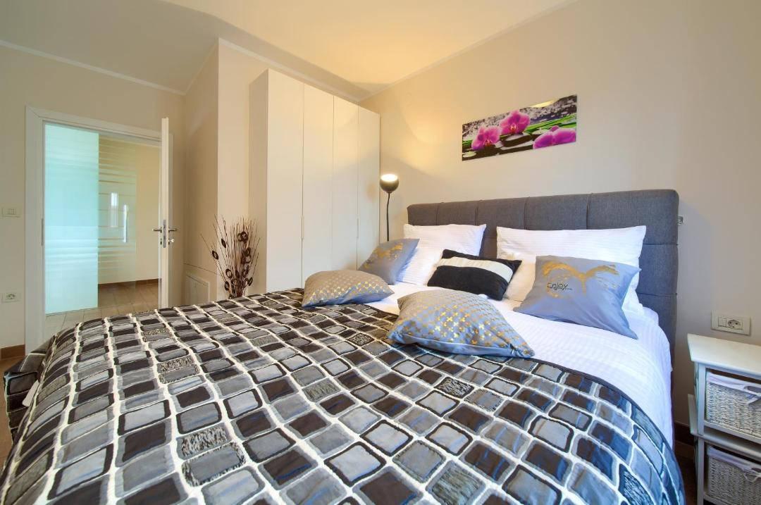 Photo of Bedroom in Salatic