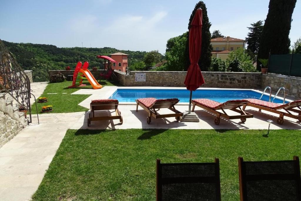 Photo of Others in Oprtalj