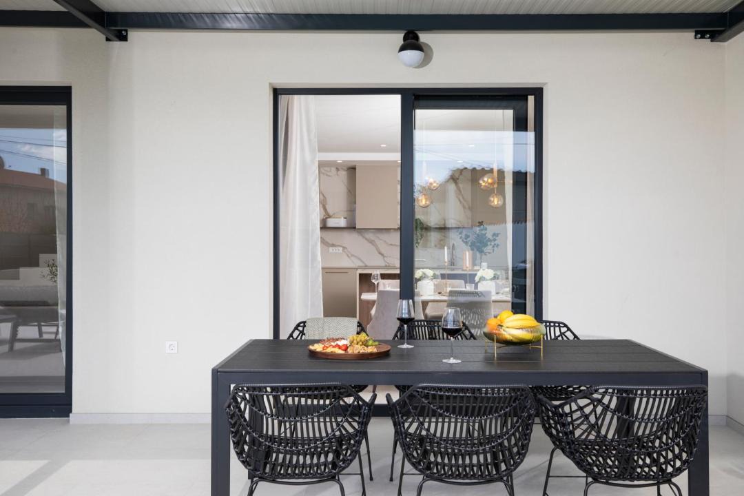 Photo of Patio Balcony in Loborika