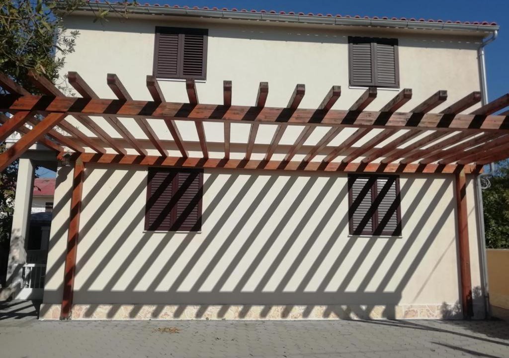 Photo of Buildings in Betina