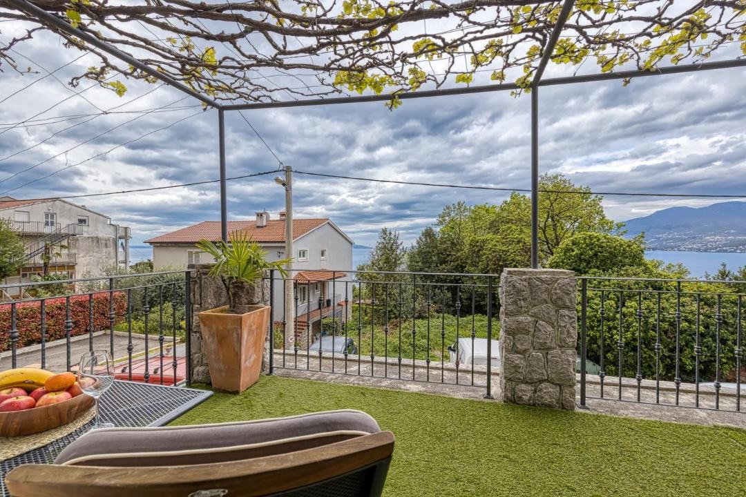 Photo of Patio Balcony in Rubesi