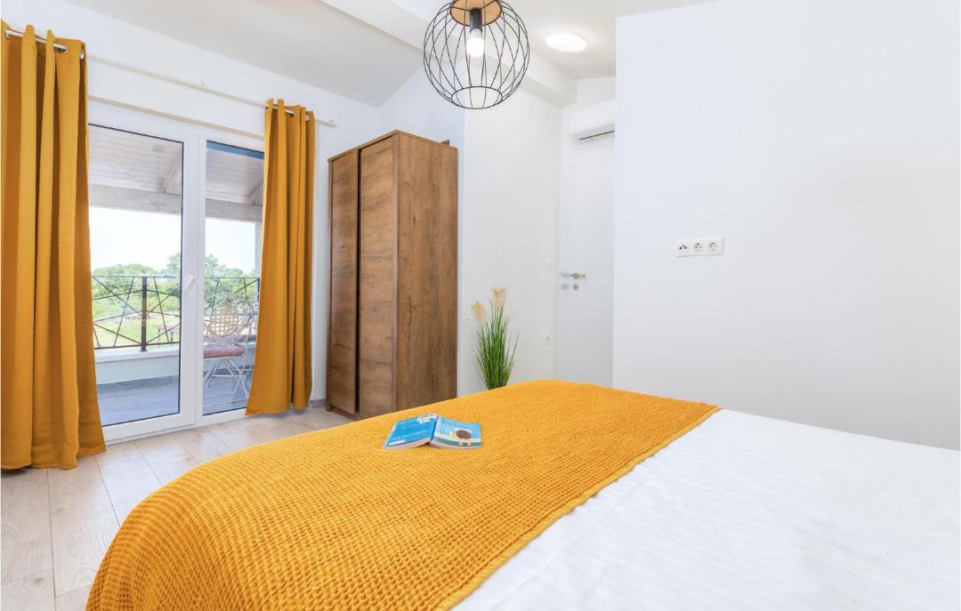 Photo of Bedroom in Gajana
