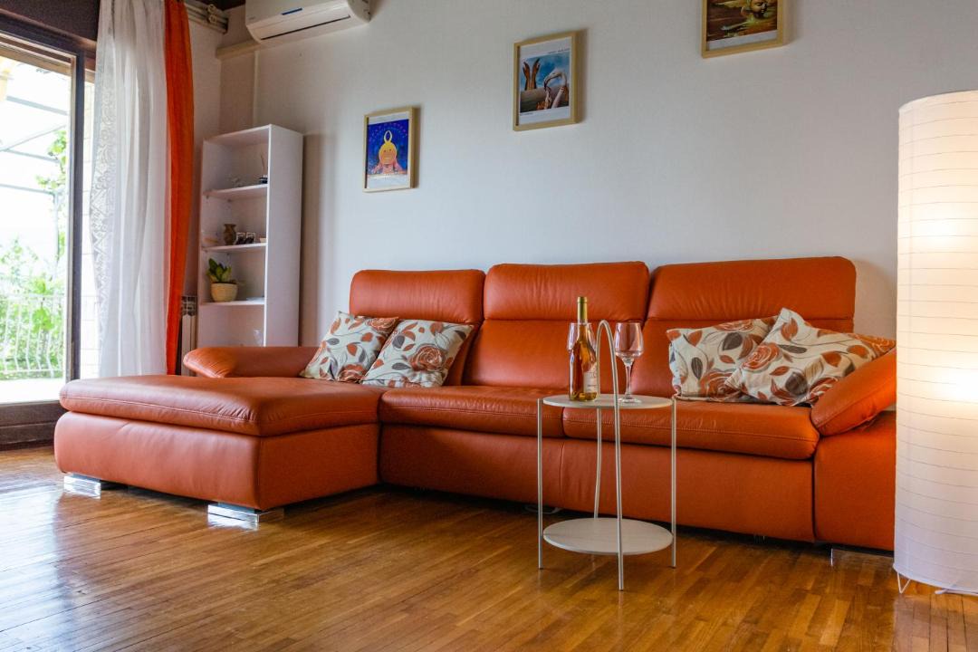 Photo of Livingroom in Rubesi