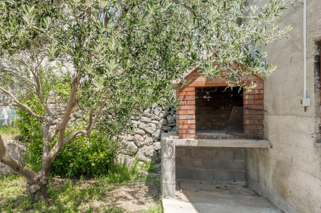 Photo of Others in Omis