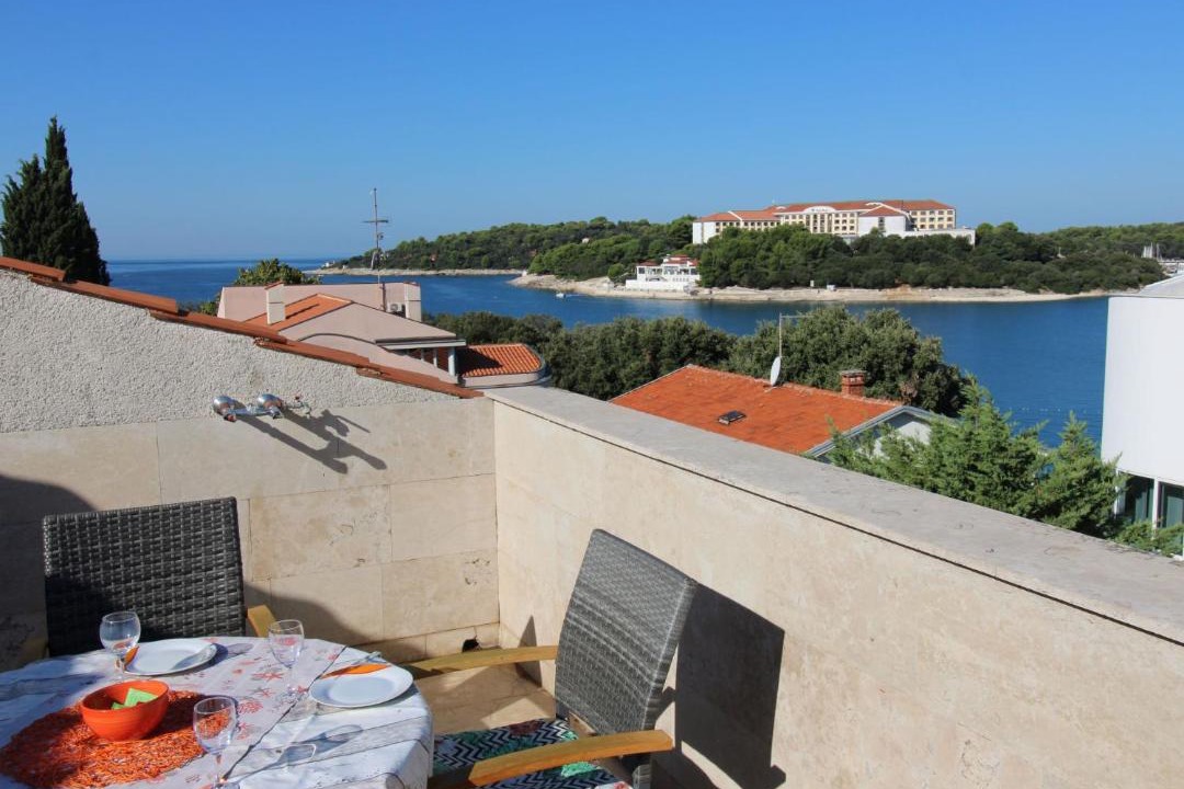 Photo of Patio Balcony in Pjescana Uvala