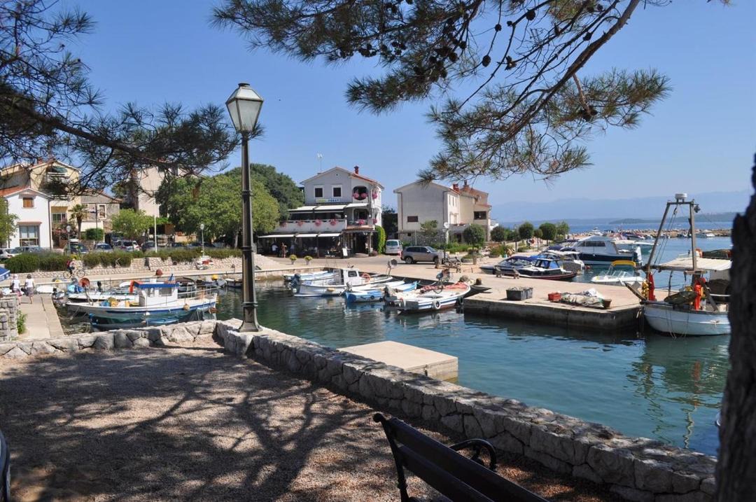 Photo of Others in Porat