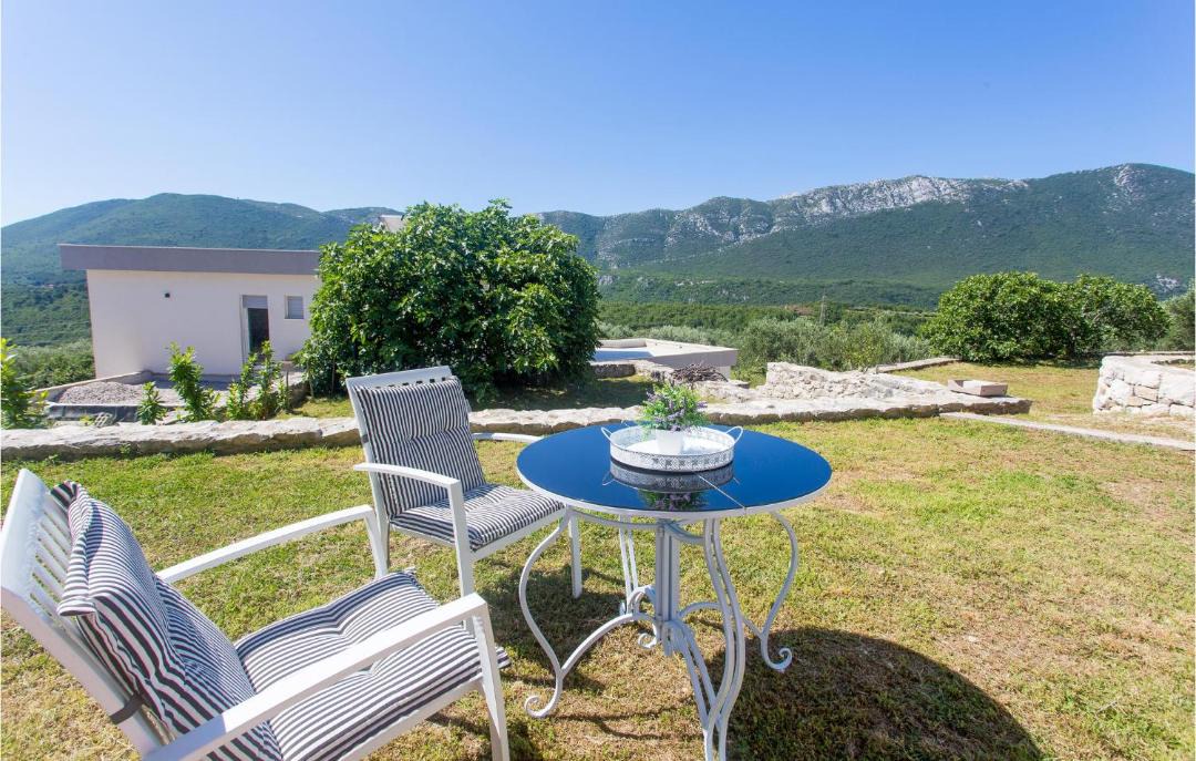 Photo of Others in Omis