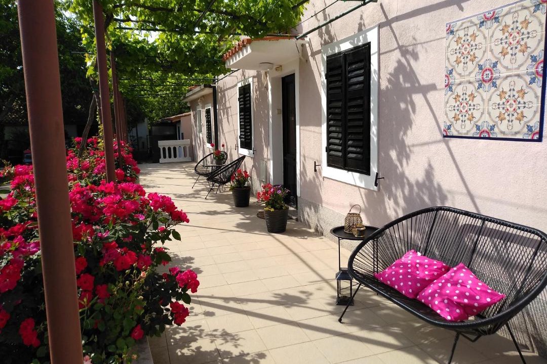 Photo of Patio Balcony in Loborika