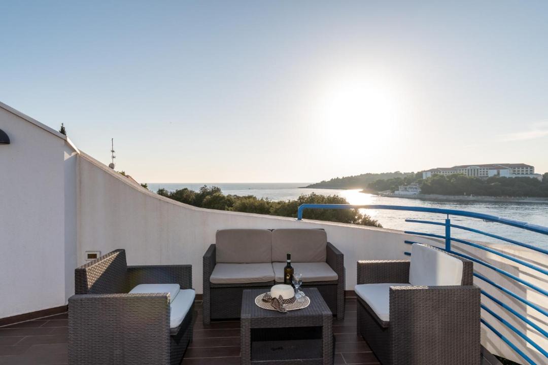 Photo of Patio Balcony in Pjescana Uvala