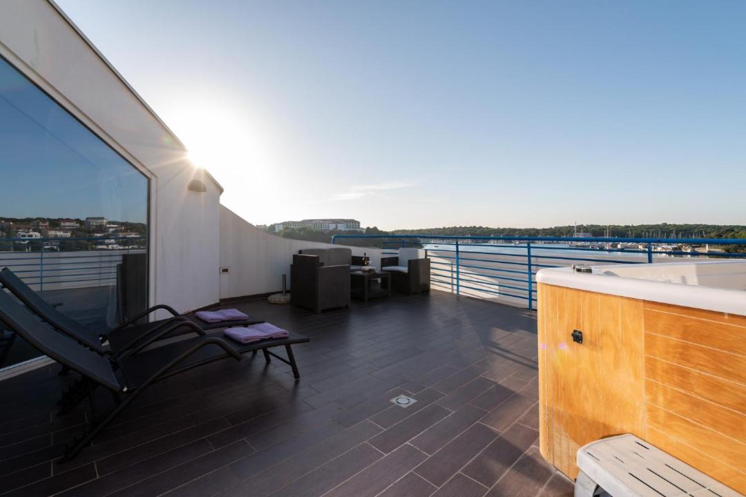 Photo of Patio Balcony in Pjescana Uvala