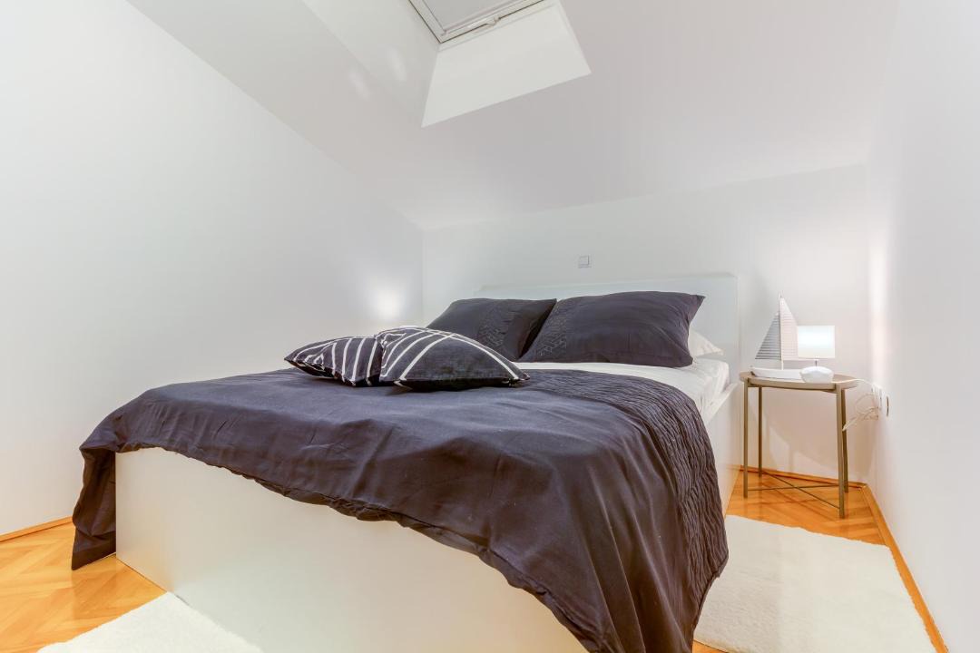 Photo of Bedroom in Tice