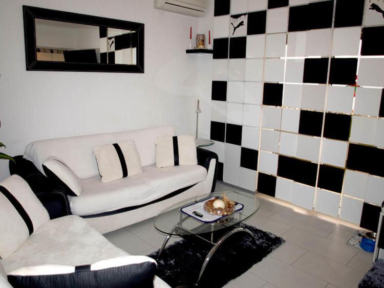 Photo of Livingroom in Sarsoni