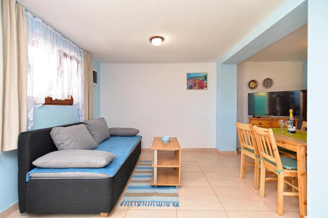 Photo of Livingroom in Gajana