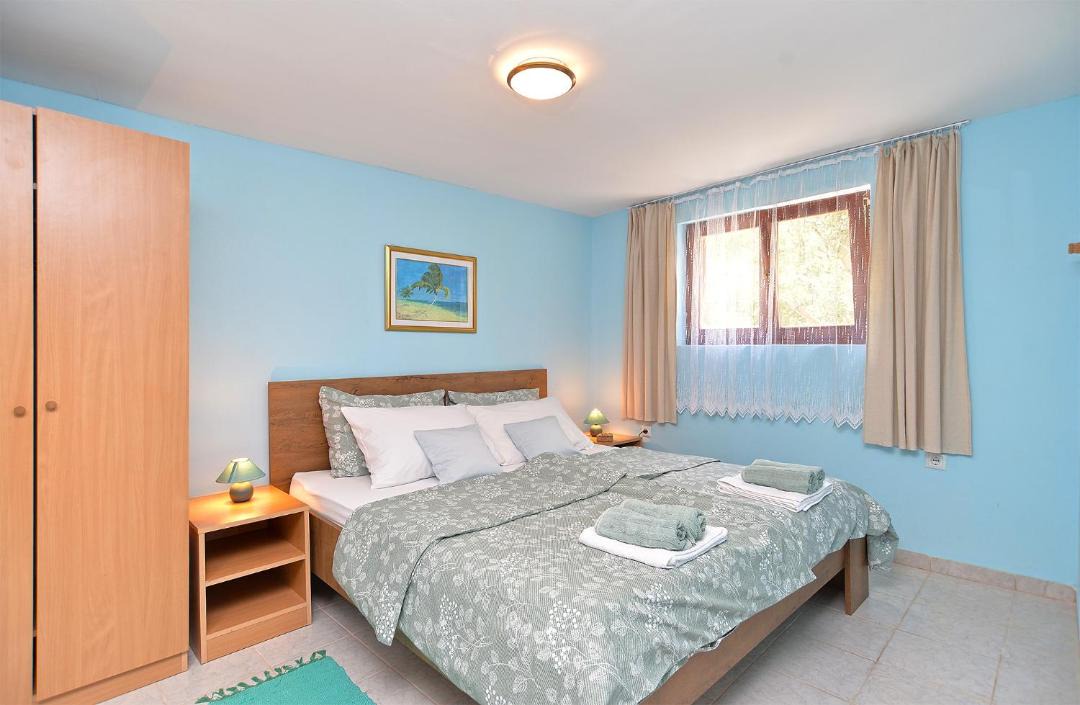 Photo of Bedroom in Gajana