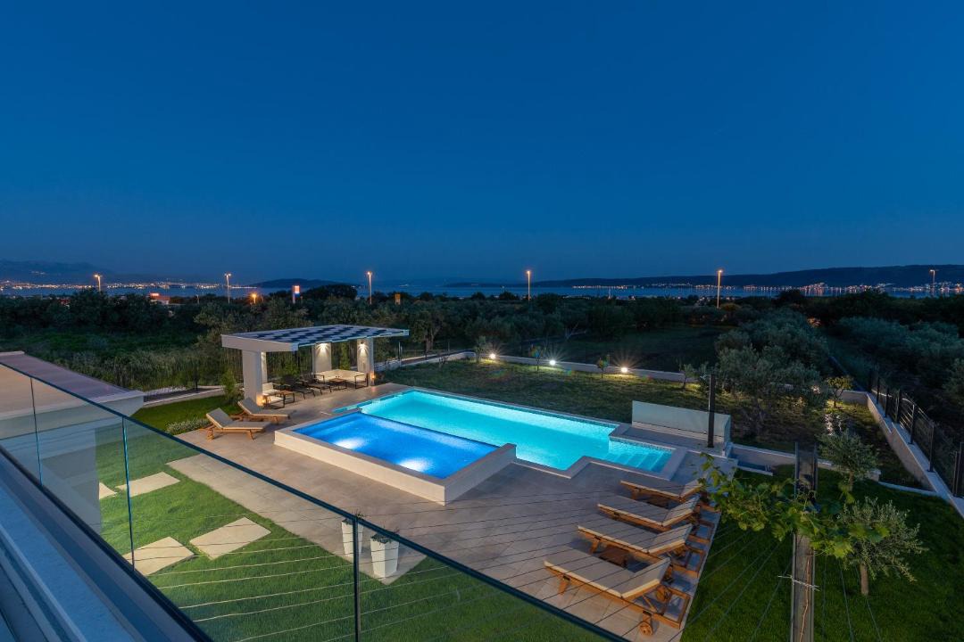 Photo of Patio Balcony in Rudine