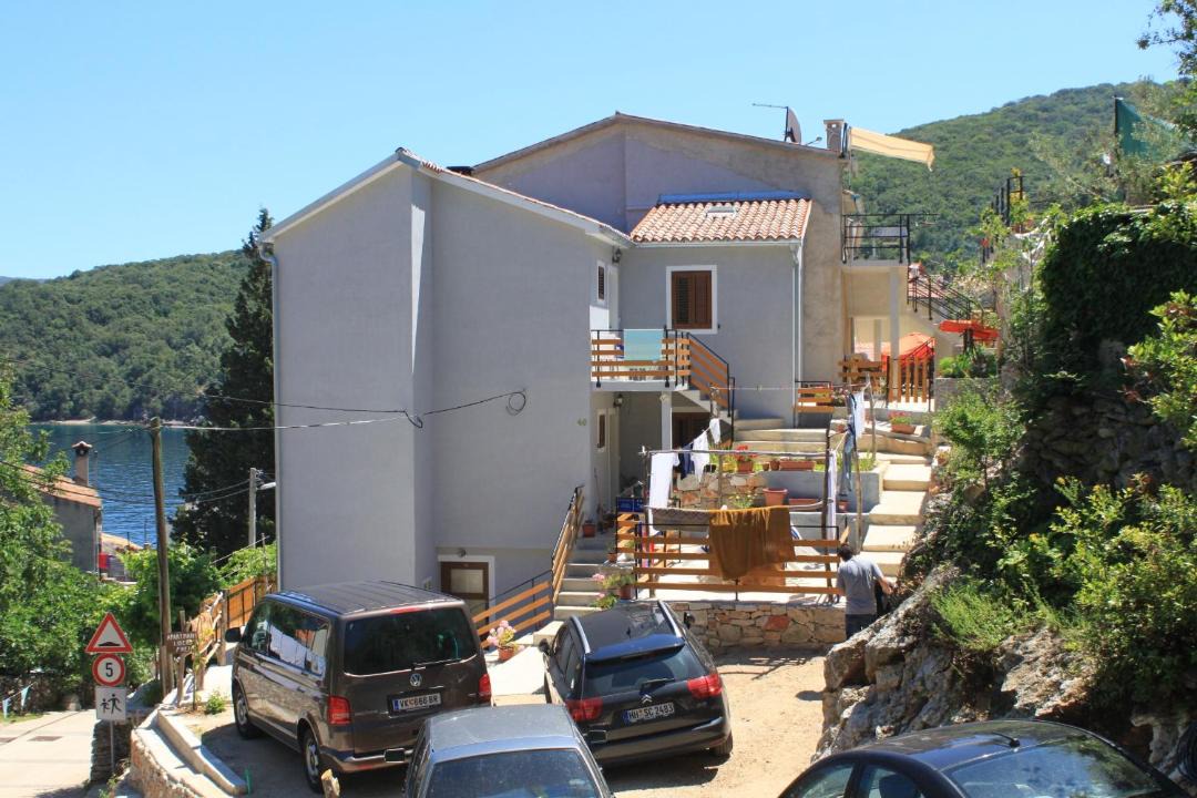 Photo of Others in Valun