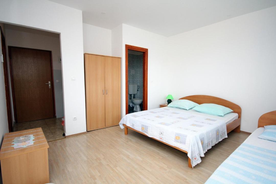 Photo of Bedroom in Tice