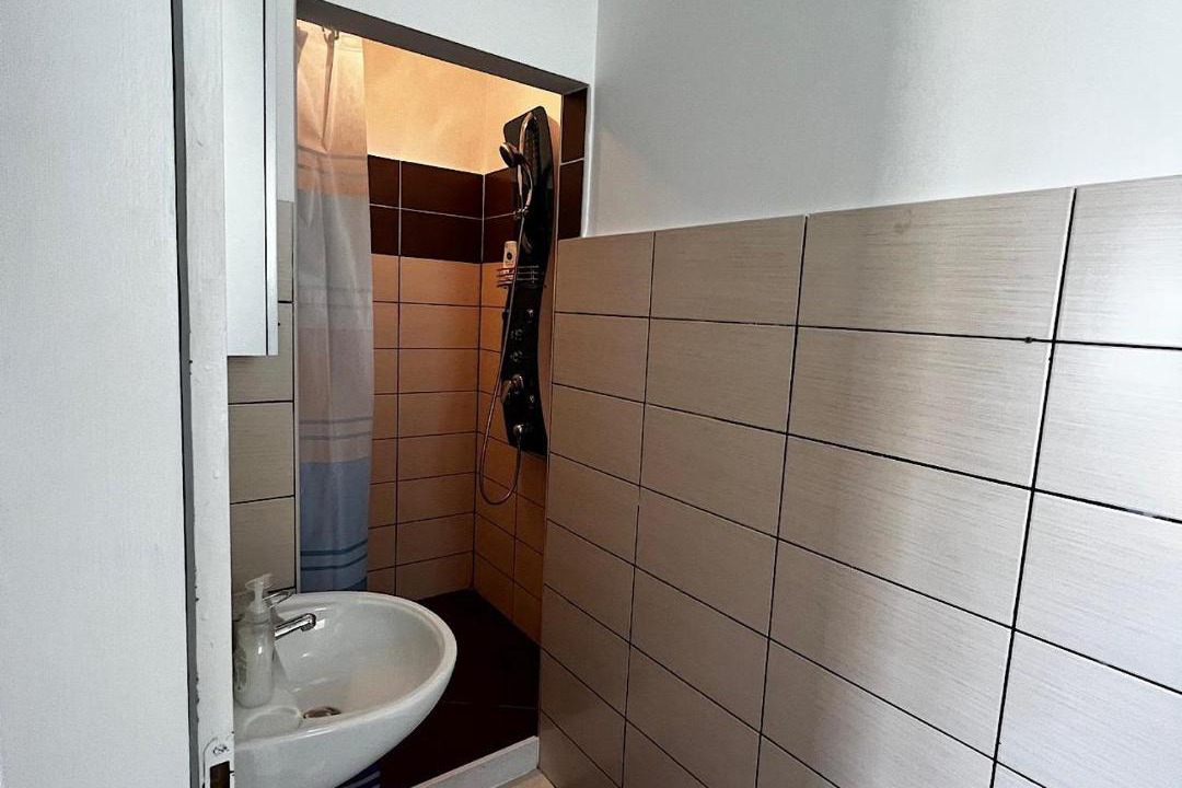 Photo of Bathroom in Sarsoni