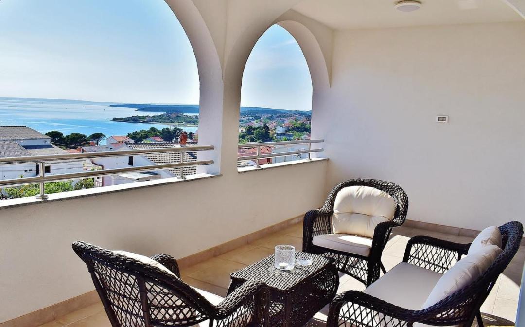 Photo of Patio Balcony in Banjol