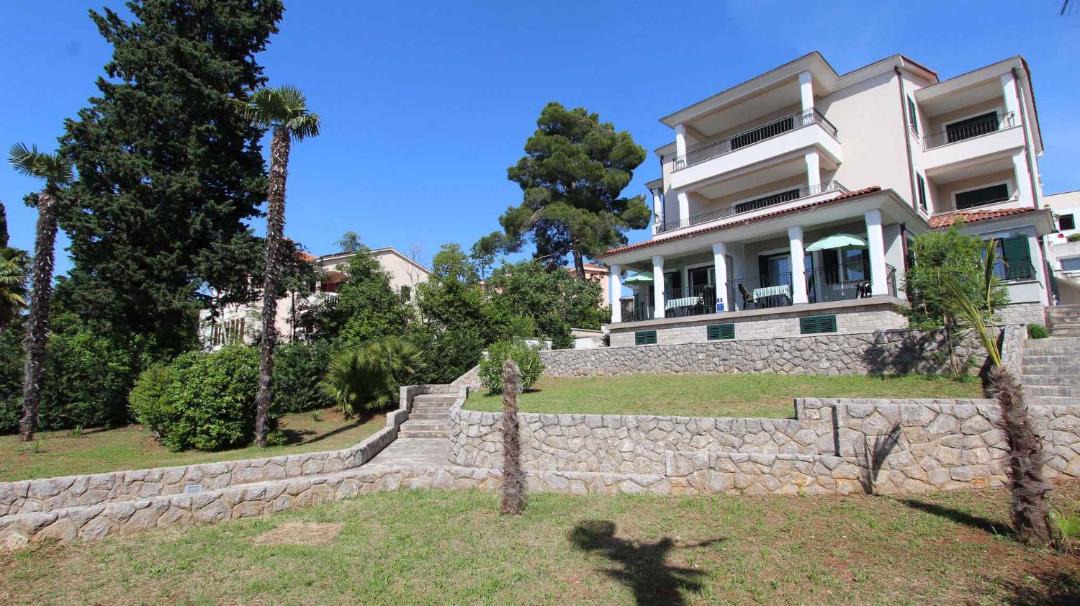 Photo of Buildings in Malinska