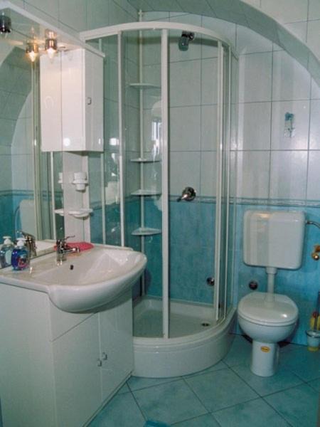 Photo of Bathroom in Ika