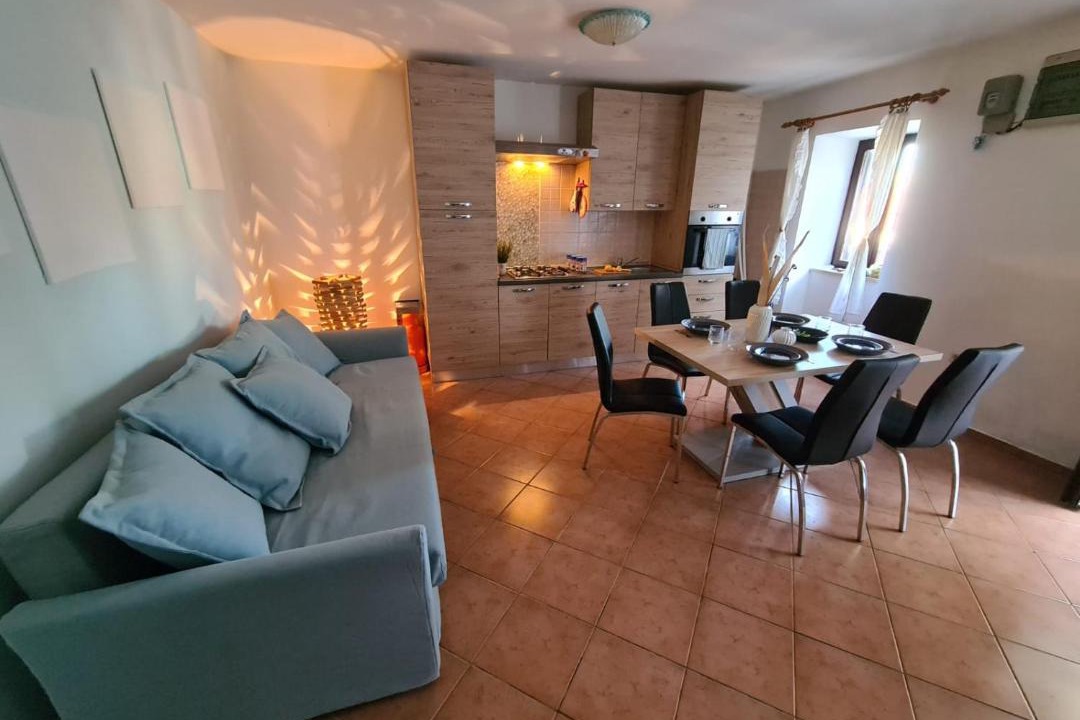 Photo of Livingroom in Cove Murtar