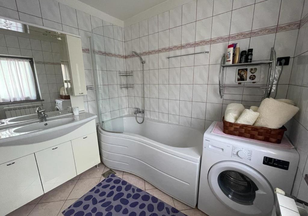 Photo of Bathroom in Fuzine