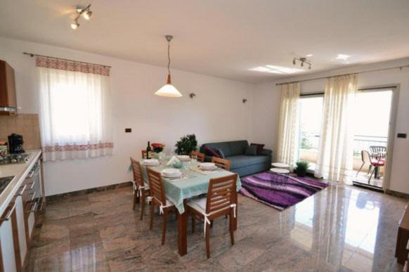 Photo of Livingroom in Poljane