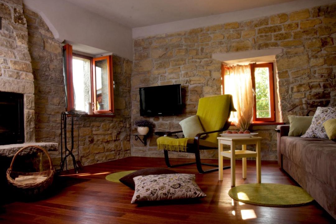 Photo of Livingroom in Oprtalj