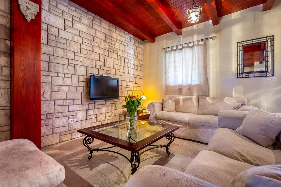 Photo of Livingroom in Loborika