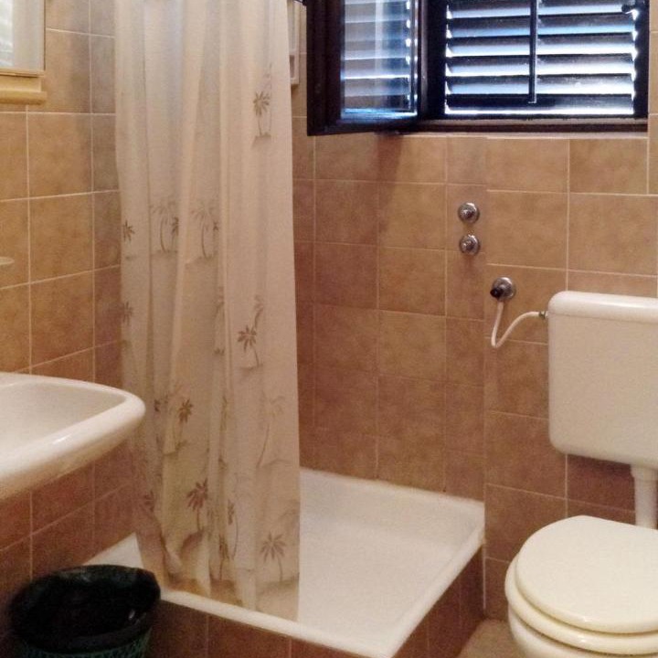Photo of Bathroom in Vinkuran