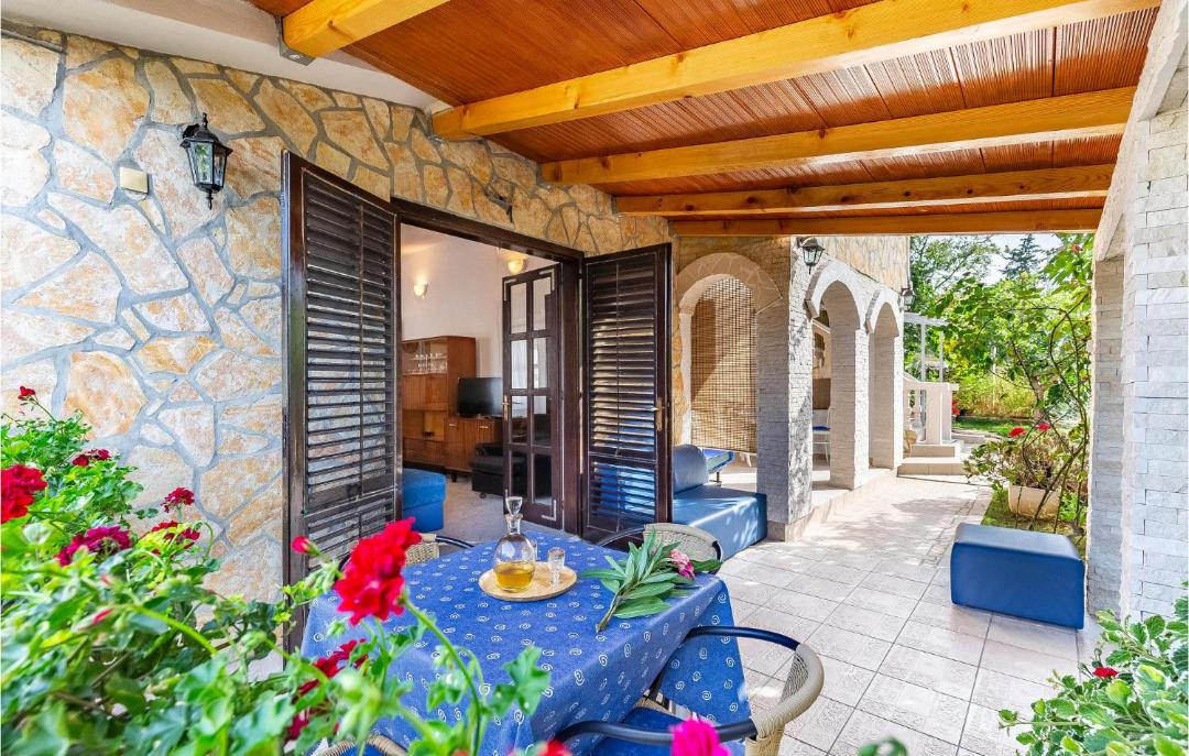 Photo of Patio Balcony in Kavran