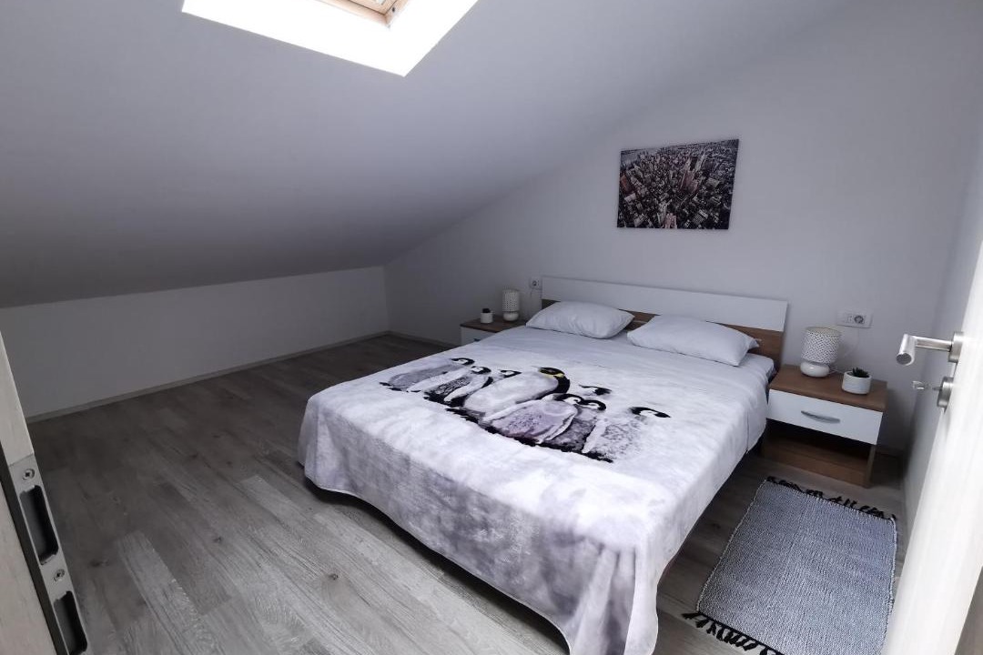 Photo of Bedroom in Tice