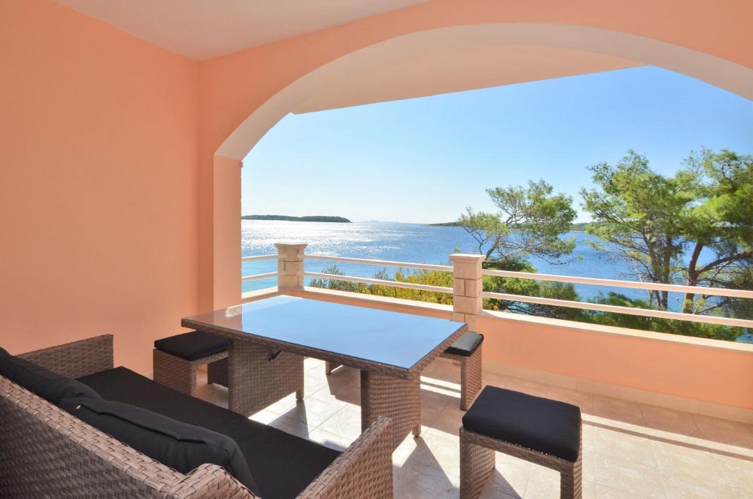 Photo of Patio Balcony in Potirna