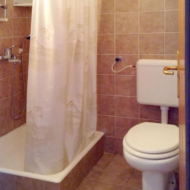 Photo of Bathroom in Vinkuran