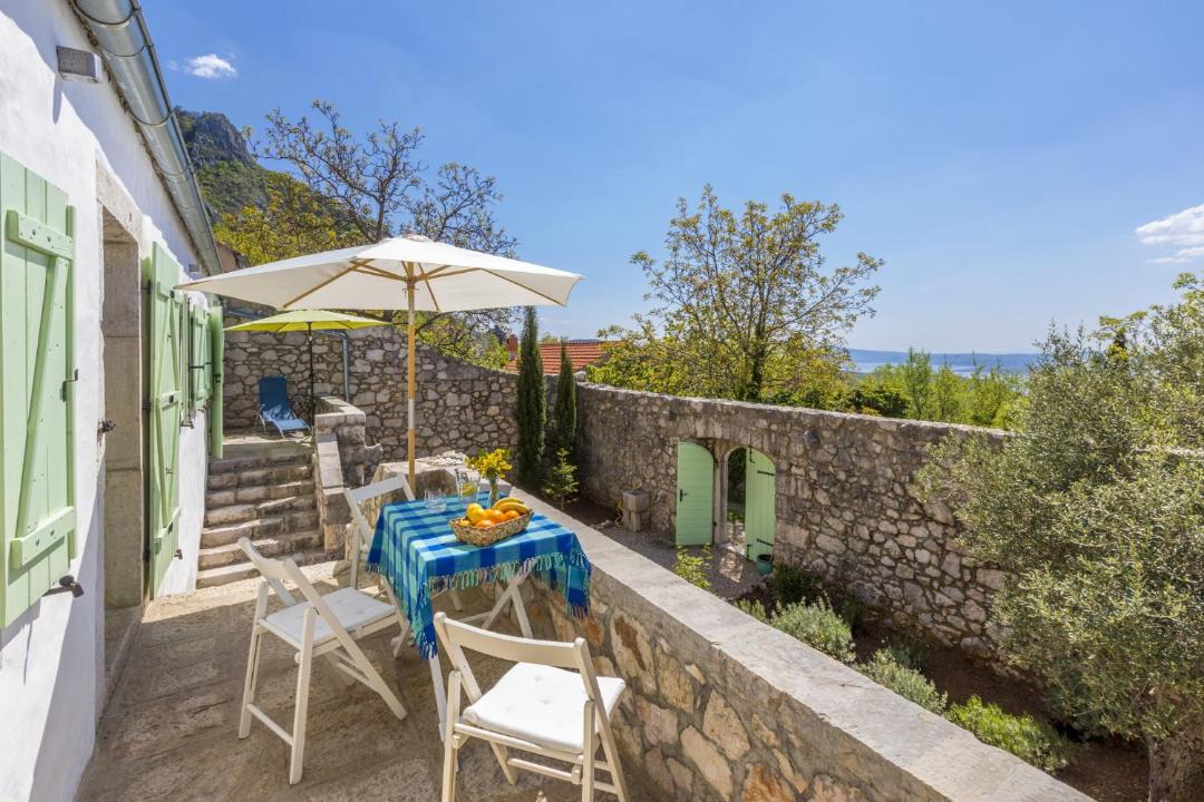 Photo of Patio Balcony in Grizane