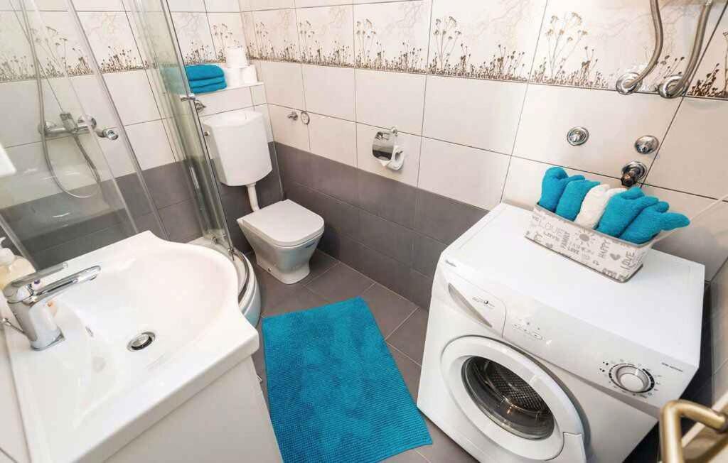 Photo of Bathroom in Rubesi