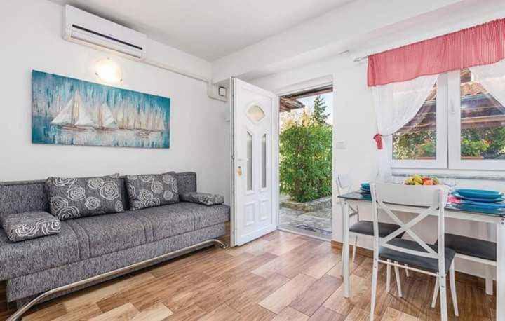 Photo of Livingroom in Rubesi