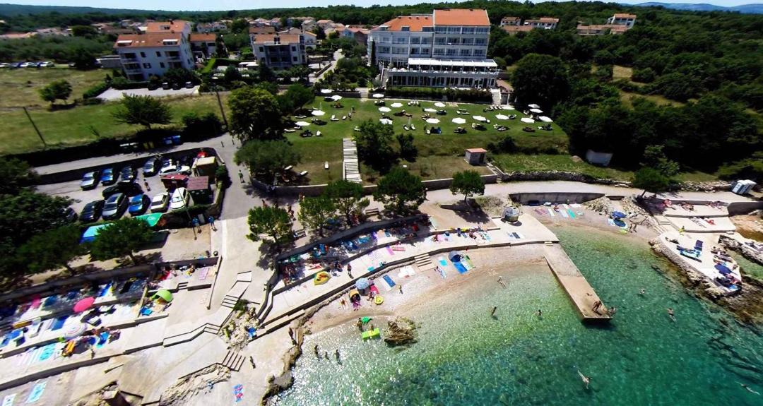 Photo of Others in Porat