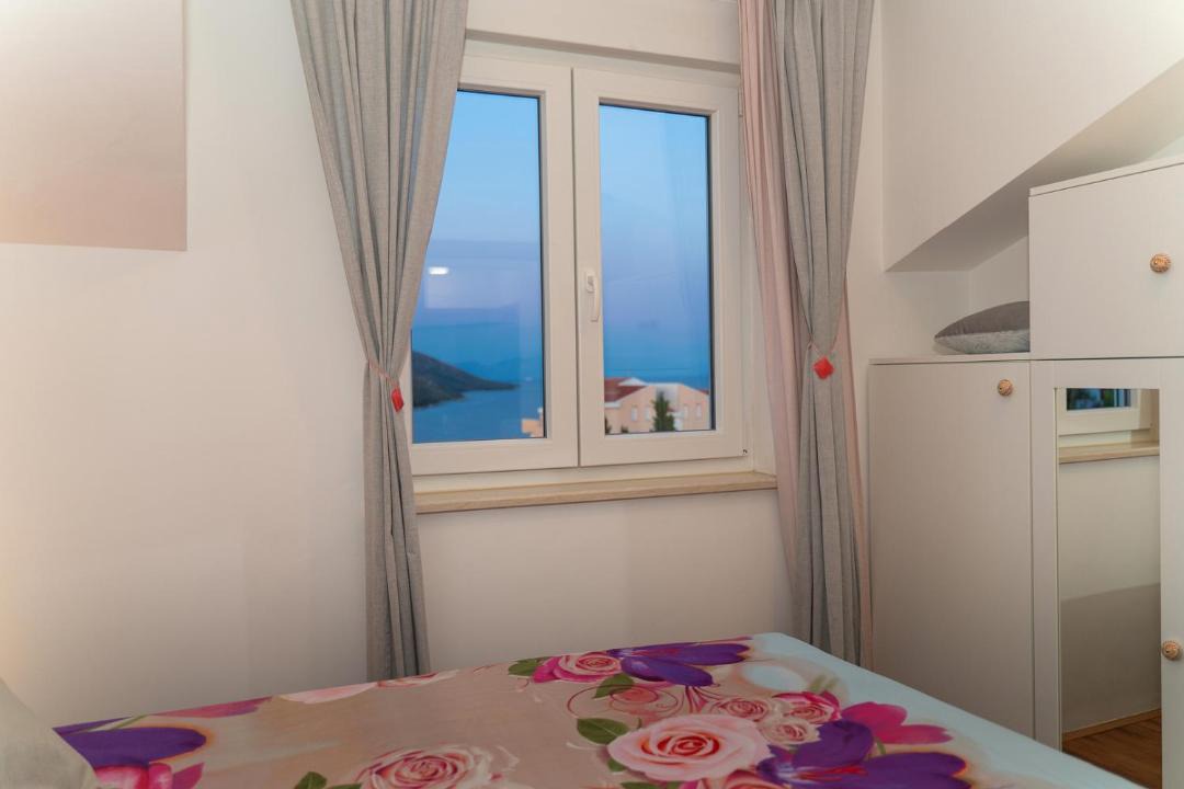 Photo of Bedroom in Okrug Gornji