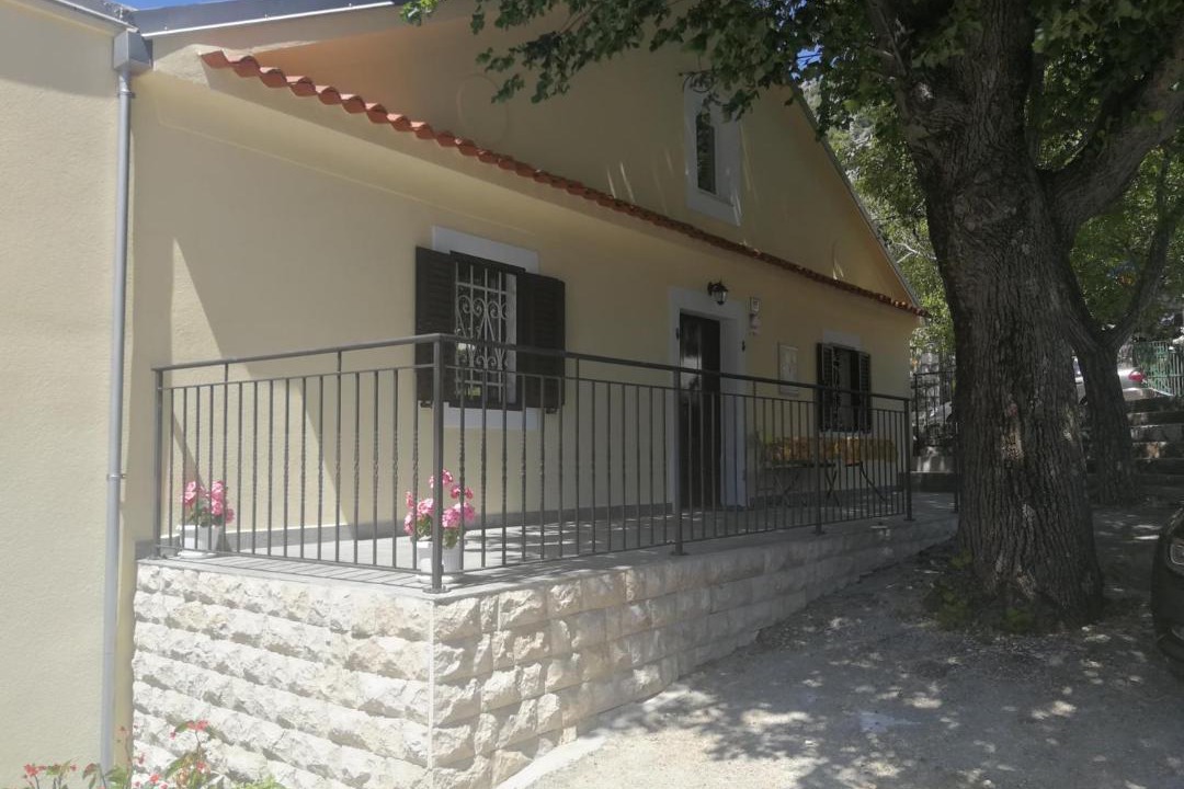 Photo of Others in Bakarac