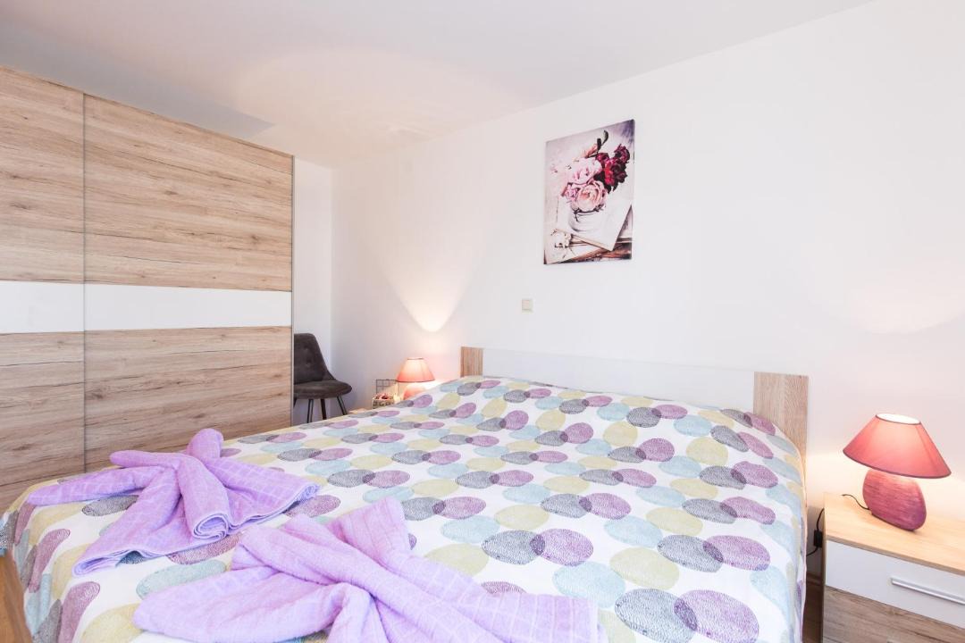 Photo of Bedroom in Risika