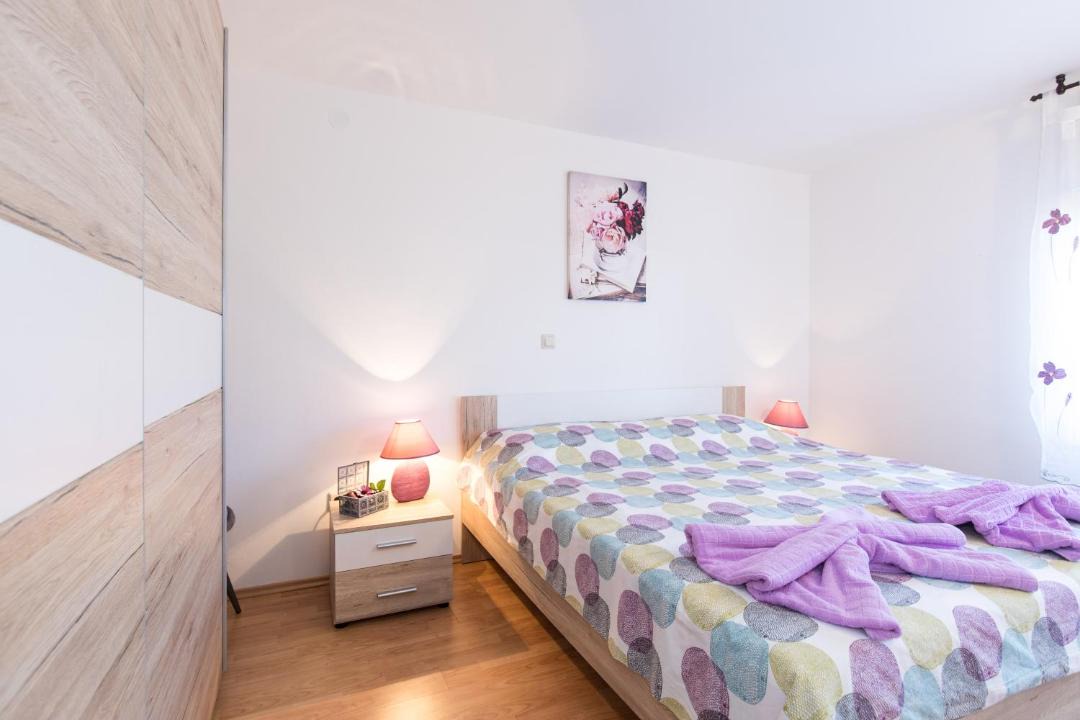 Photo of Bedroom in Risika