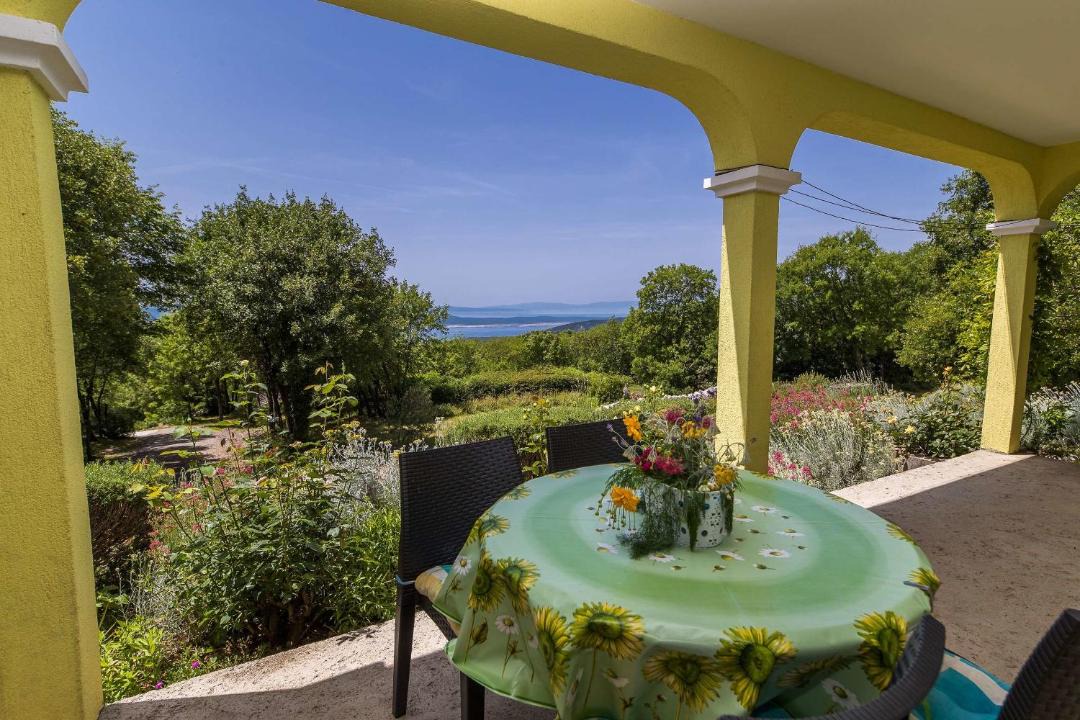 Photo of Patio Balcony in Grizane