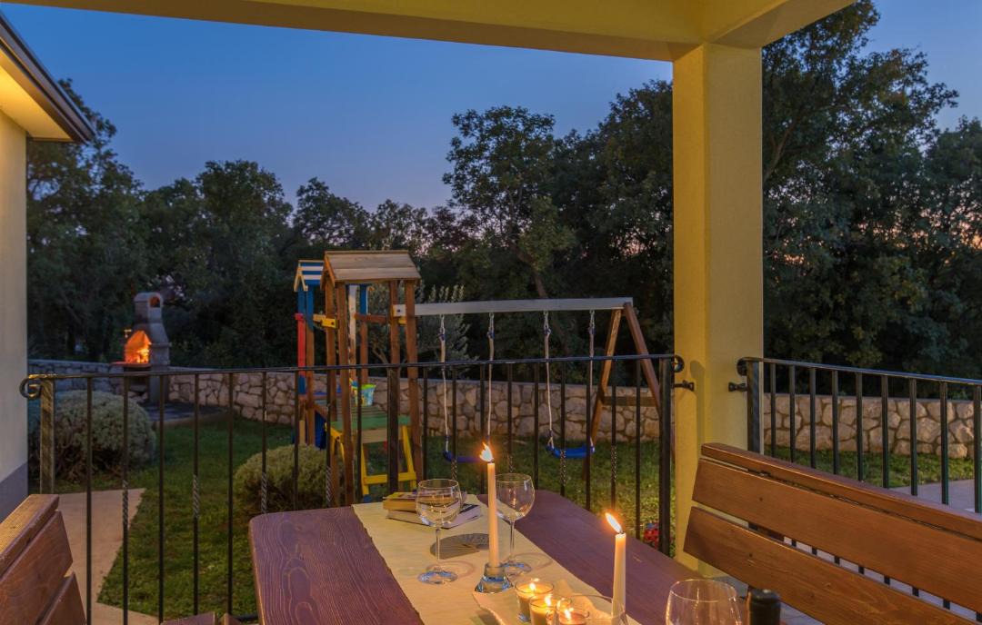 Photo of Patio Balcony in Brgod